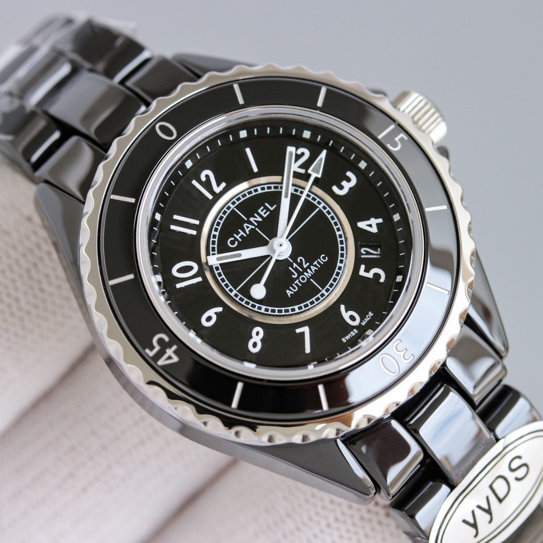 腕時計 シャネル supreme J12 33mm Automatic caliber12.2 女性