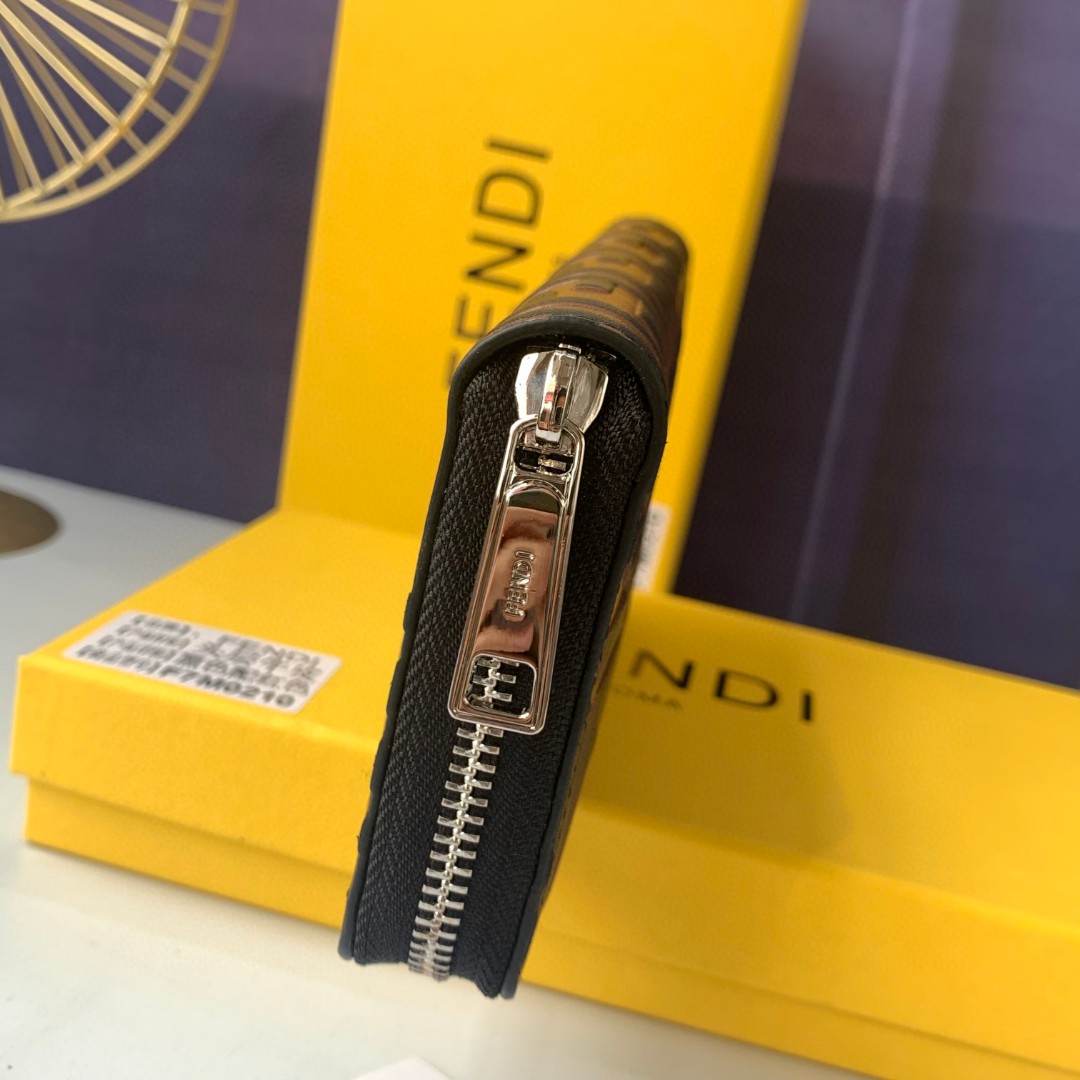 新品 フェンディ財布 長財布 2503