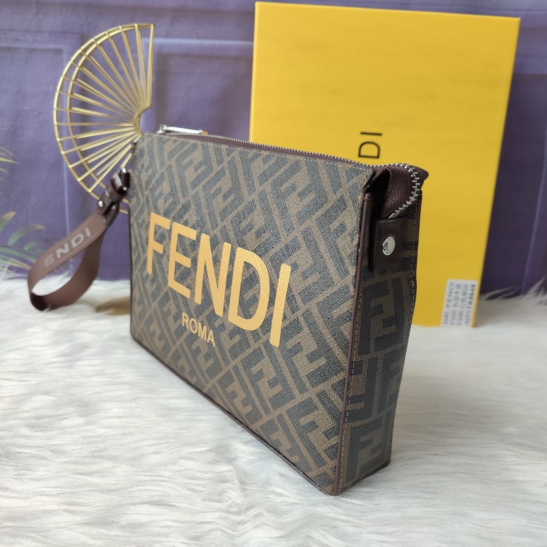 新品 フェンディ財布 セカンドバッグ