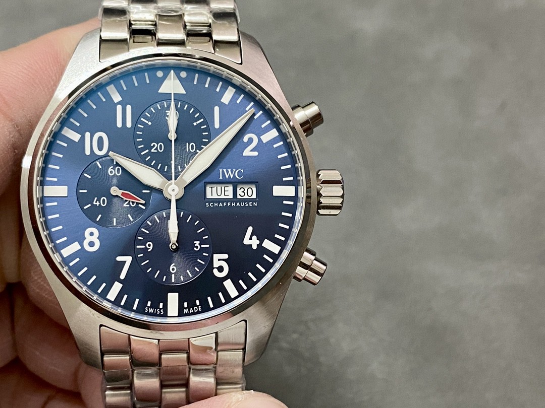 腕時計 IWC(アイダブリューシー) 時計 SW3777 ムーブメント搭載 28800振動 2502