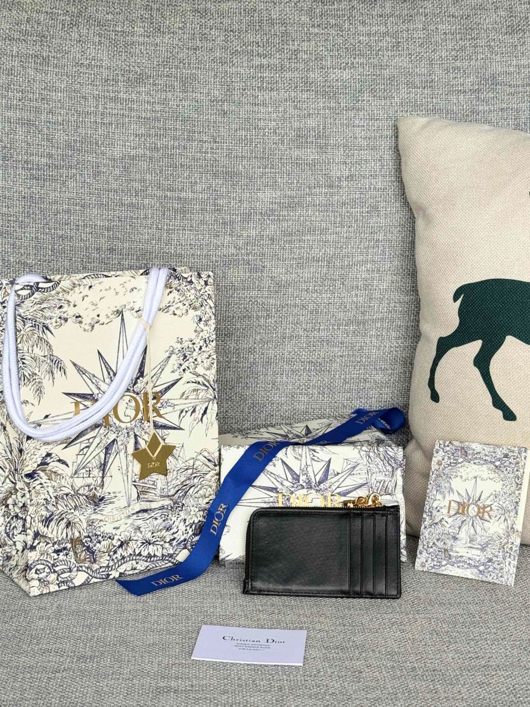 新品 クリスチャンディオール 財布 名刺入れ 2503