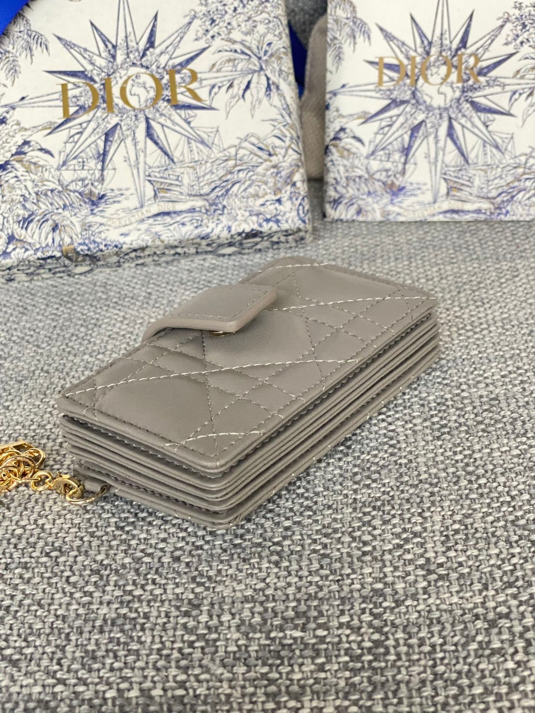 新品 クリスチャンディオール 財布 名刺入れ 2503