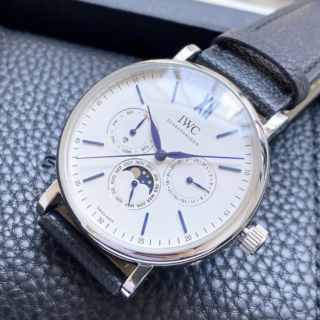 腕時計 IWC(アイダブリューシー) 時計 3836-2 ムーブメント搭載 28800振動 2502
