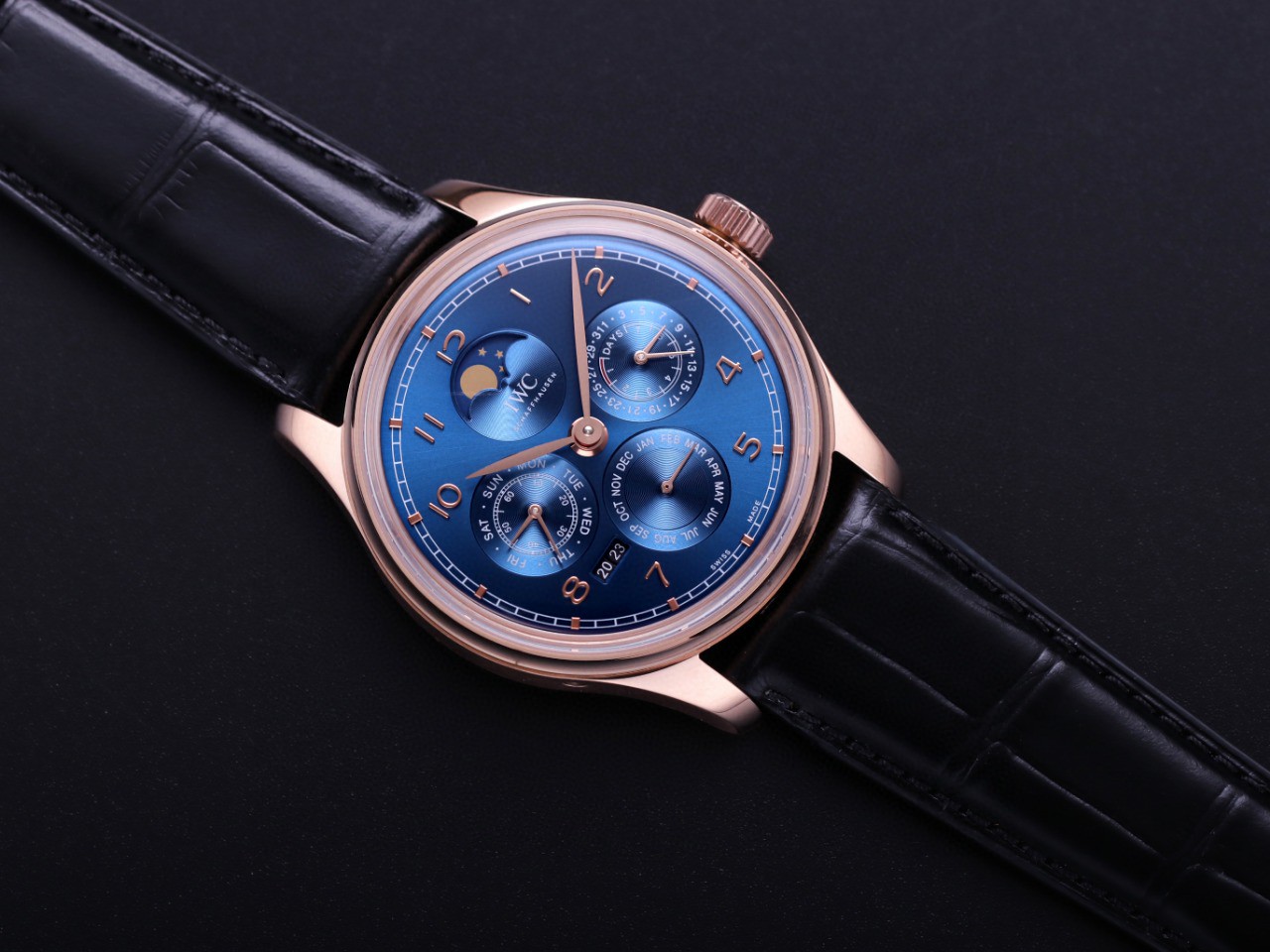 腕時計 IWC(アイダブリューシー) 時計 52610 ムーブメント搭載 28800振動 2502
