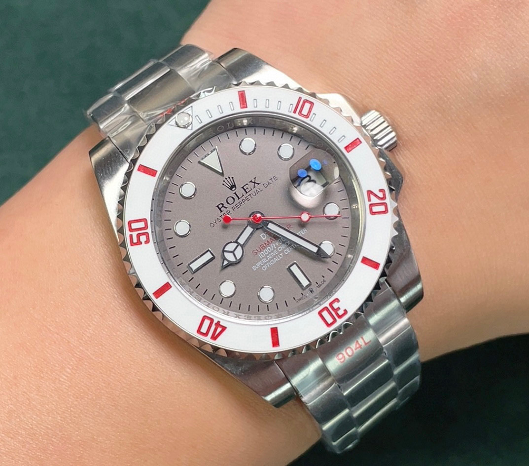 腕時計 ロレックス サブマリーナ SUBMARINER 8215 ムーブメント搭載 2406