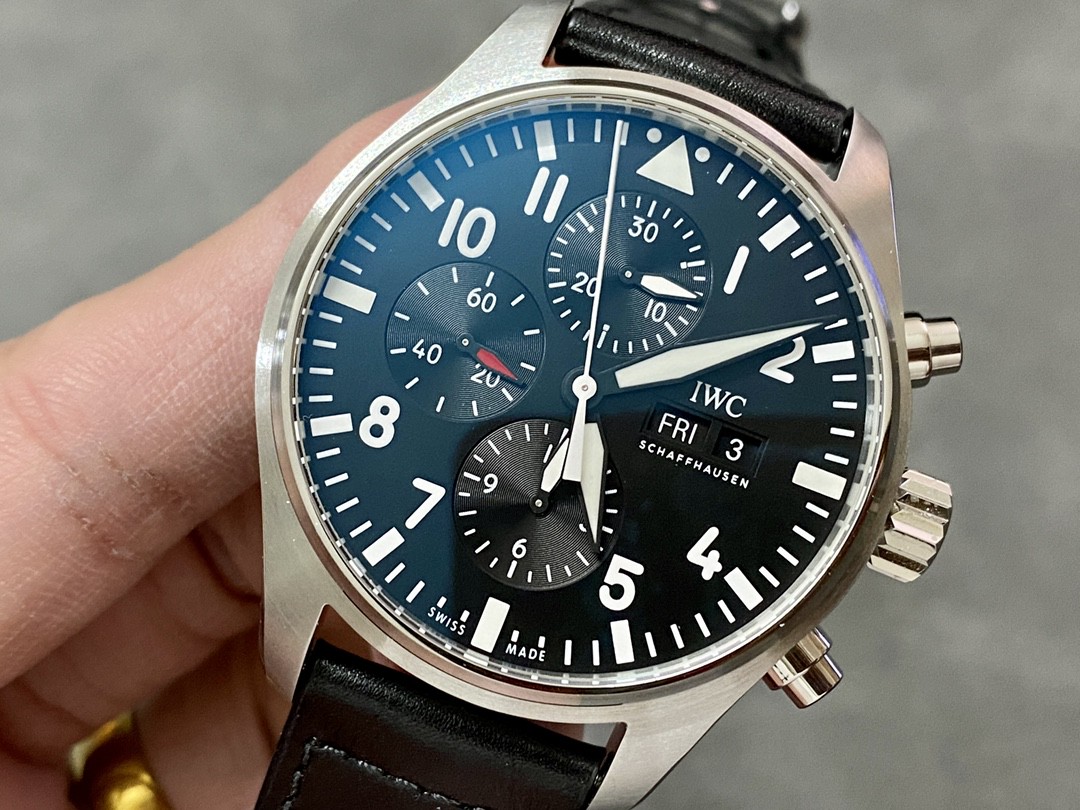 腕時計 IWC(アイダブリューシー) 時計 SW3777 ムーブメント搭載 28800振動 2502