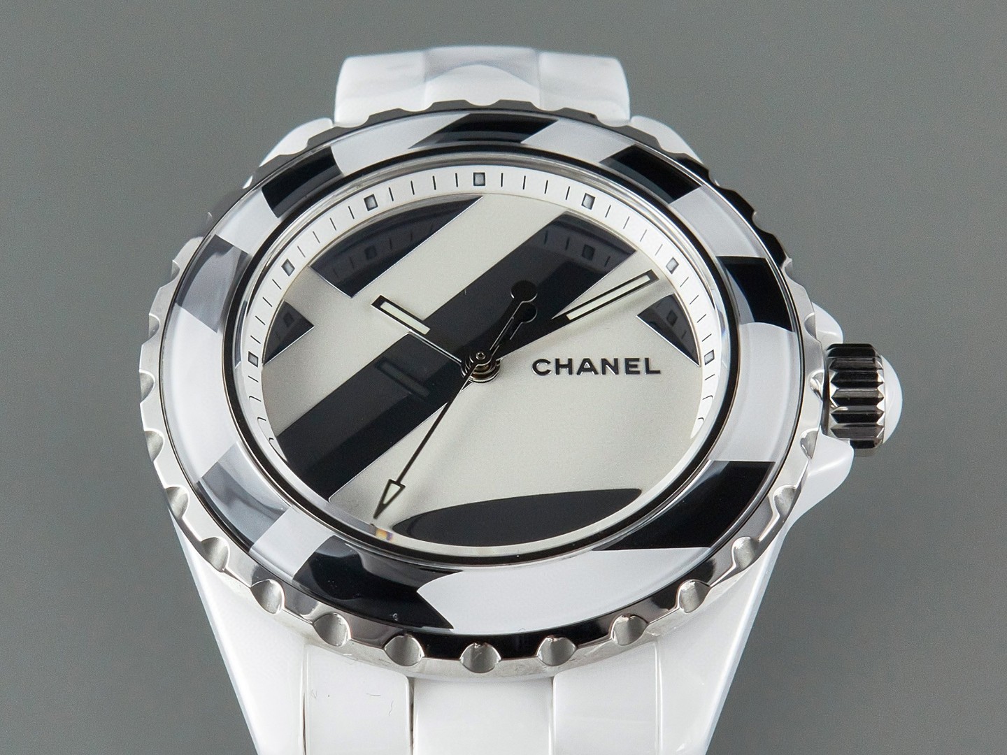 腕時計 シャネル supreme J12 38mm Automatic caliber12.2 男性