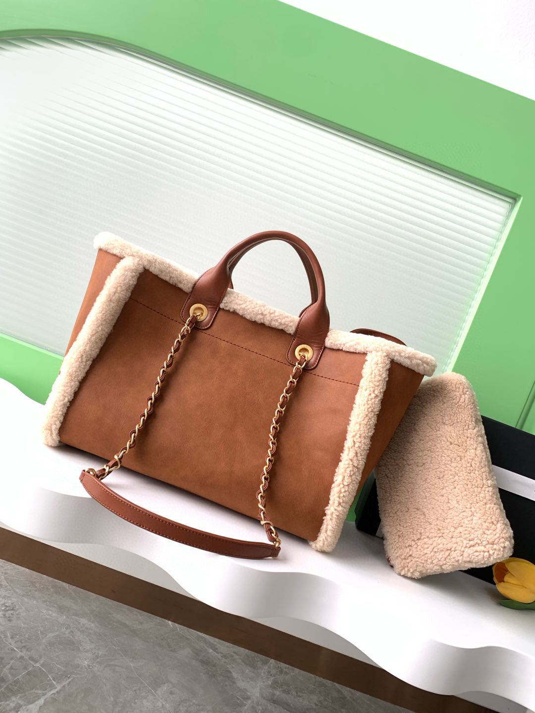 春新作 バッグ シャネル 鞄 カバン ハンドバッグ 2501