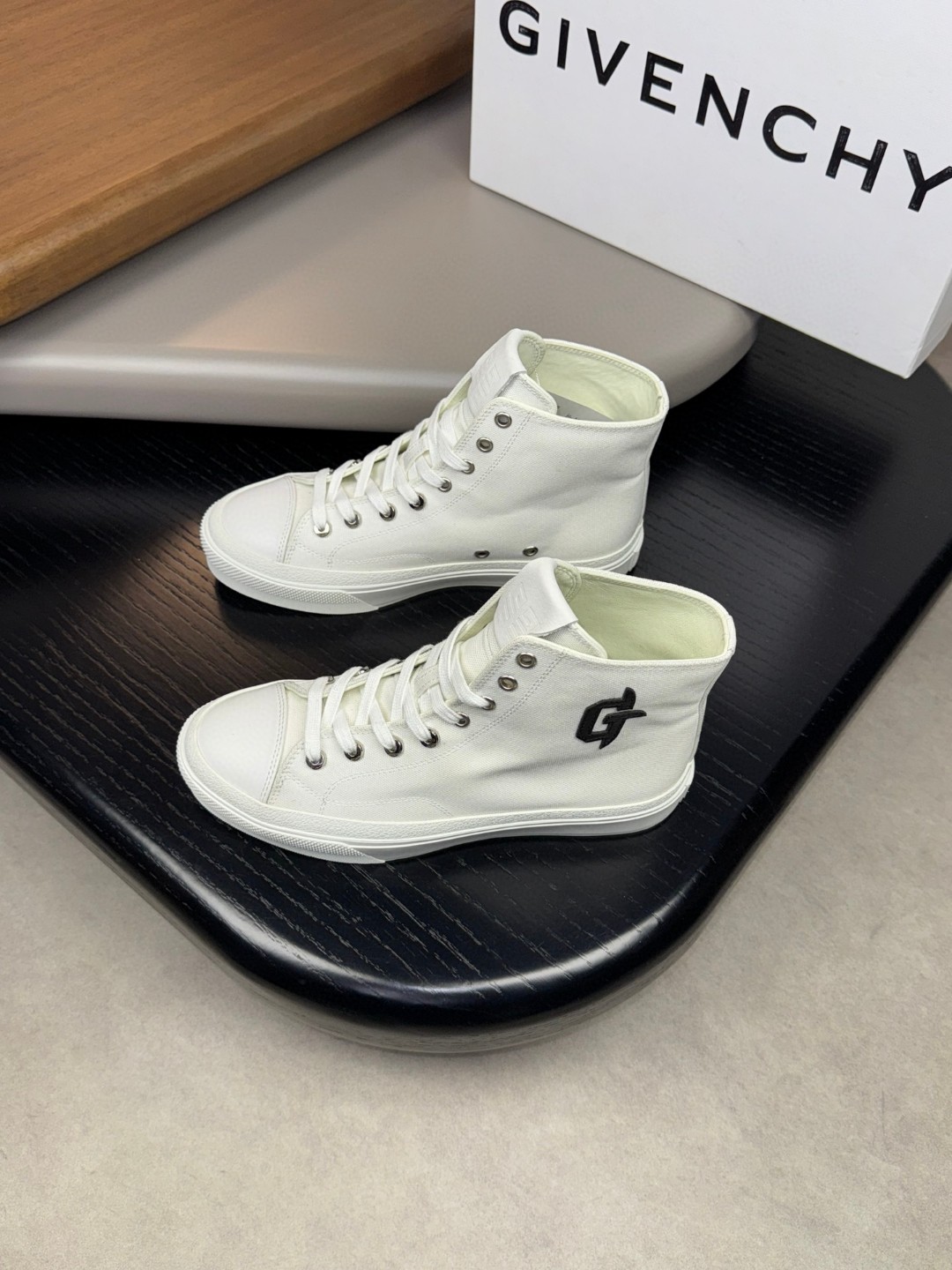 靴 ジバンシィ ショートレインブーツ? 男女兼着