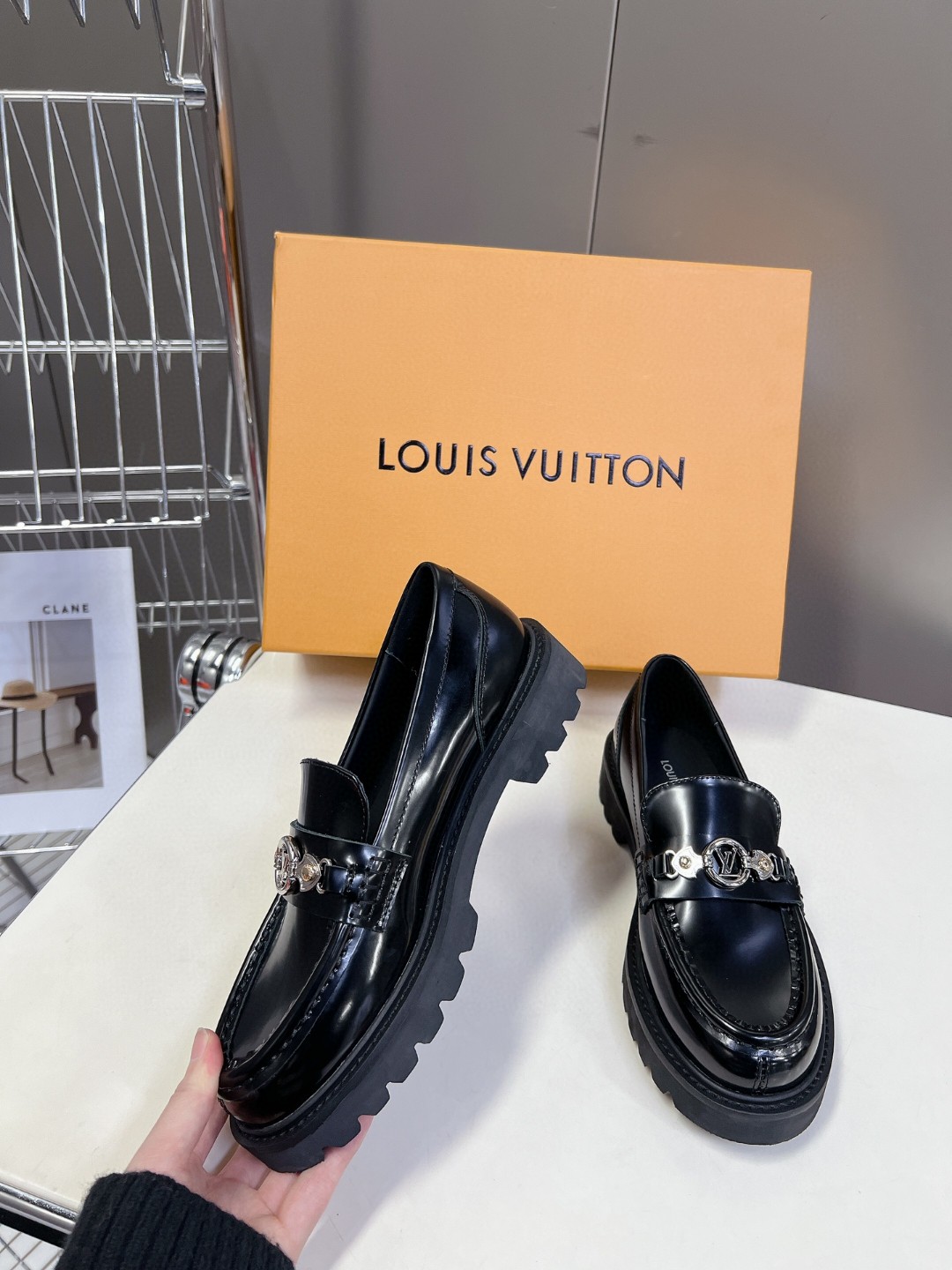 靴 ルイヴィト ン ローファー/フラットシューズ? 男女兼着?