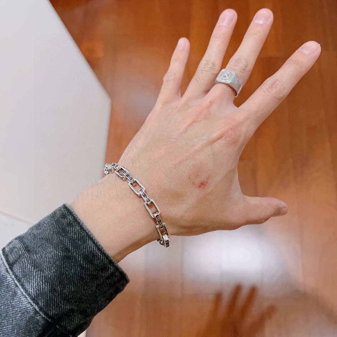 2024 グッチ ブレスレット