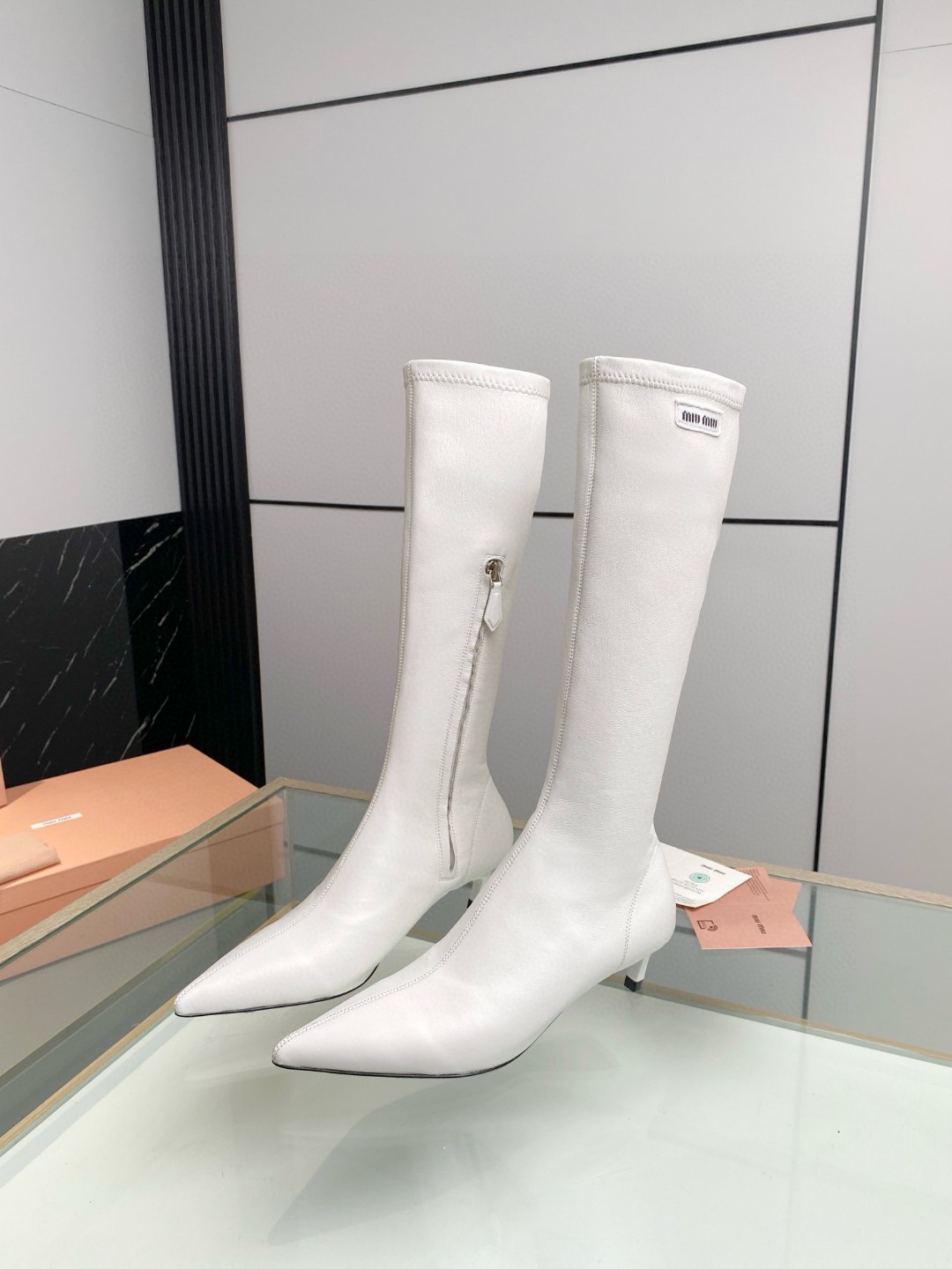 秋冬新品入荷 靴 ミュウミュウ ブーツ/ロングブーツ レディース