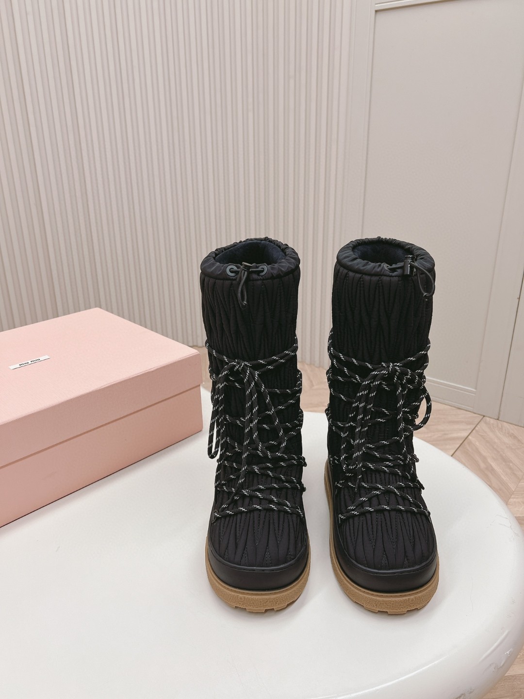 秋冬新品入荷 靴 ミュウミュウ ブーツ/ロングブーツ レディース