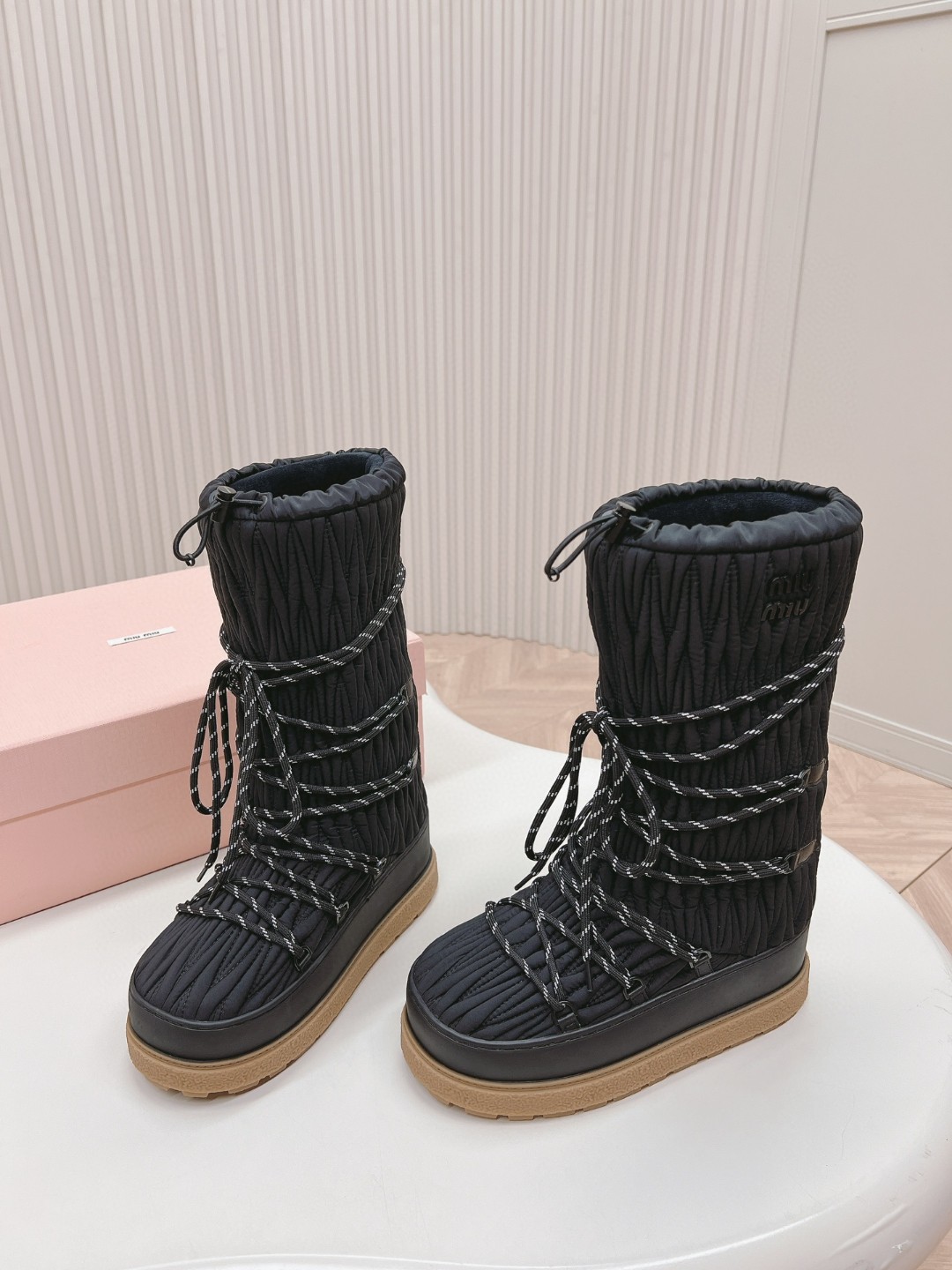 秋冬新品入荷 靴 ミュウミュウ ブーツ/ロングブーツ レディース