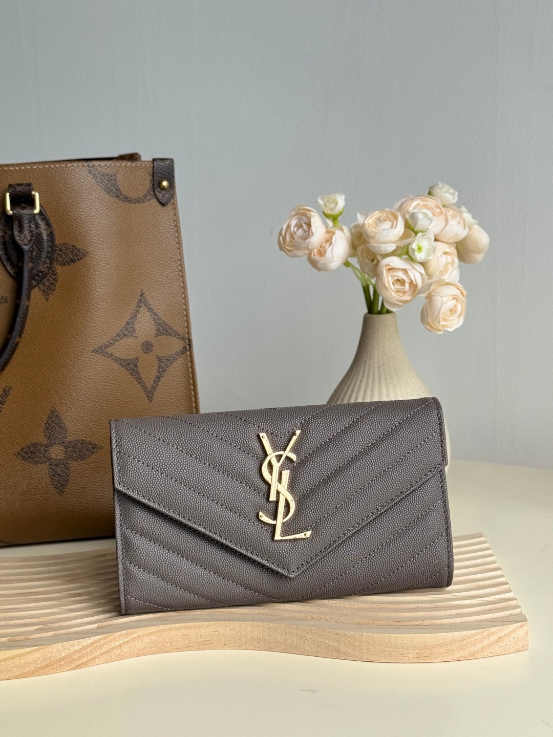 財布 24SS イヴ サンローラン 財布 小銭入れWallet? 2411