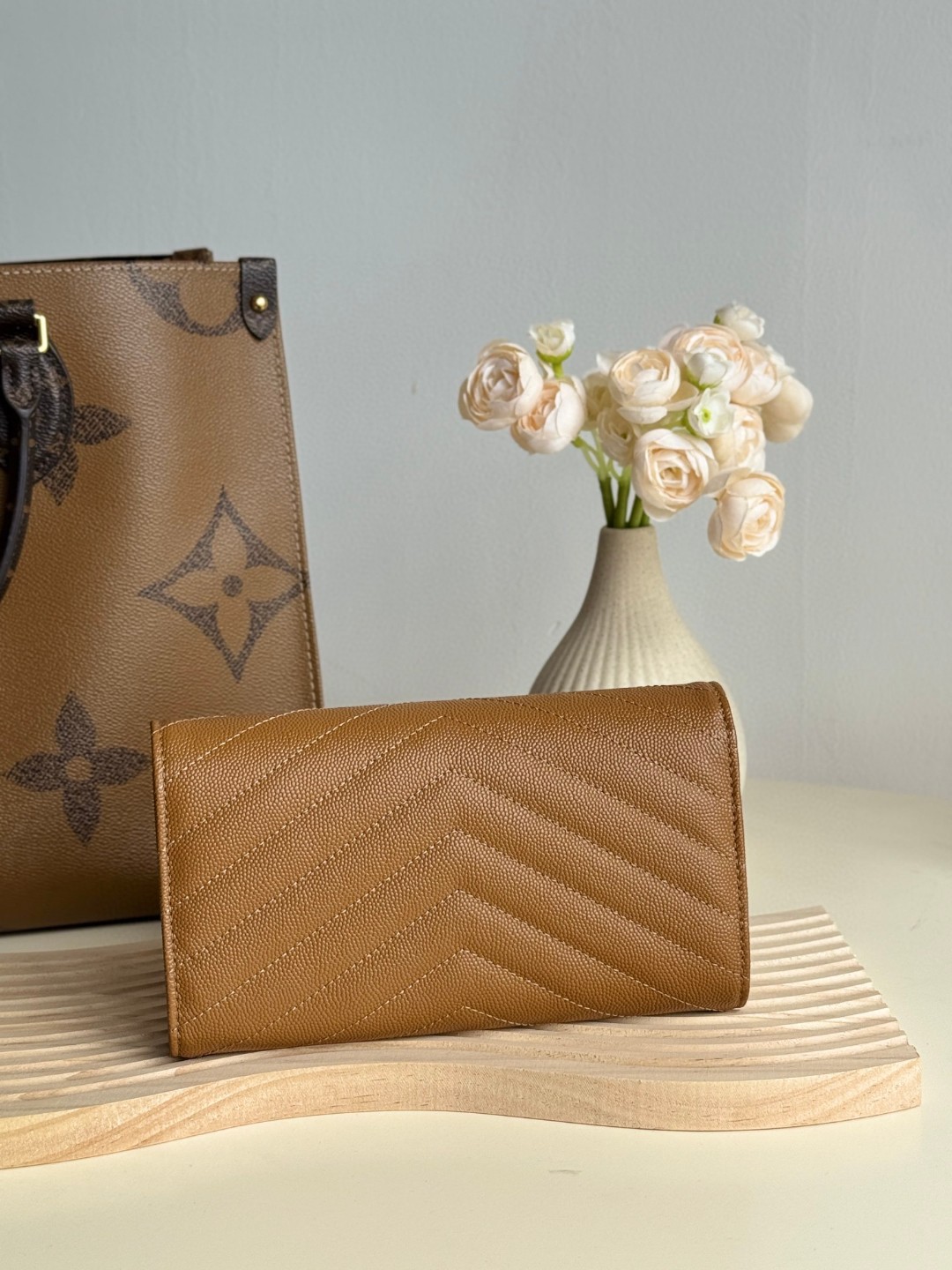 財布 24SS イヴ サンローラン 財布 小銭入れWallet? 2411