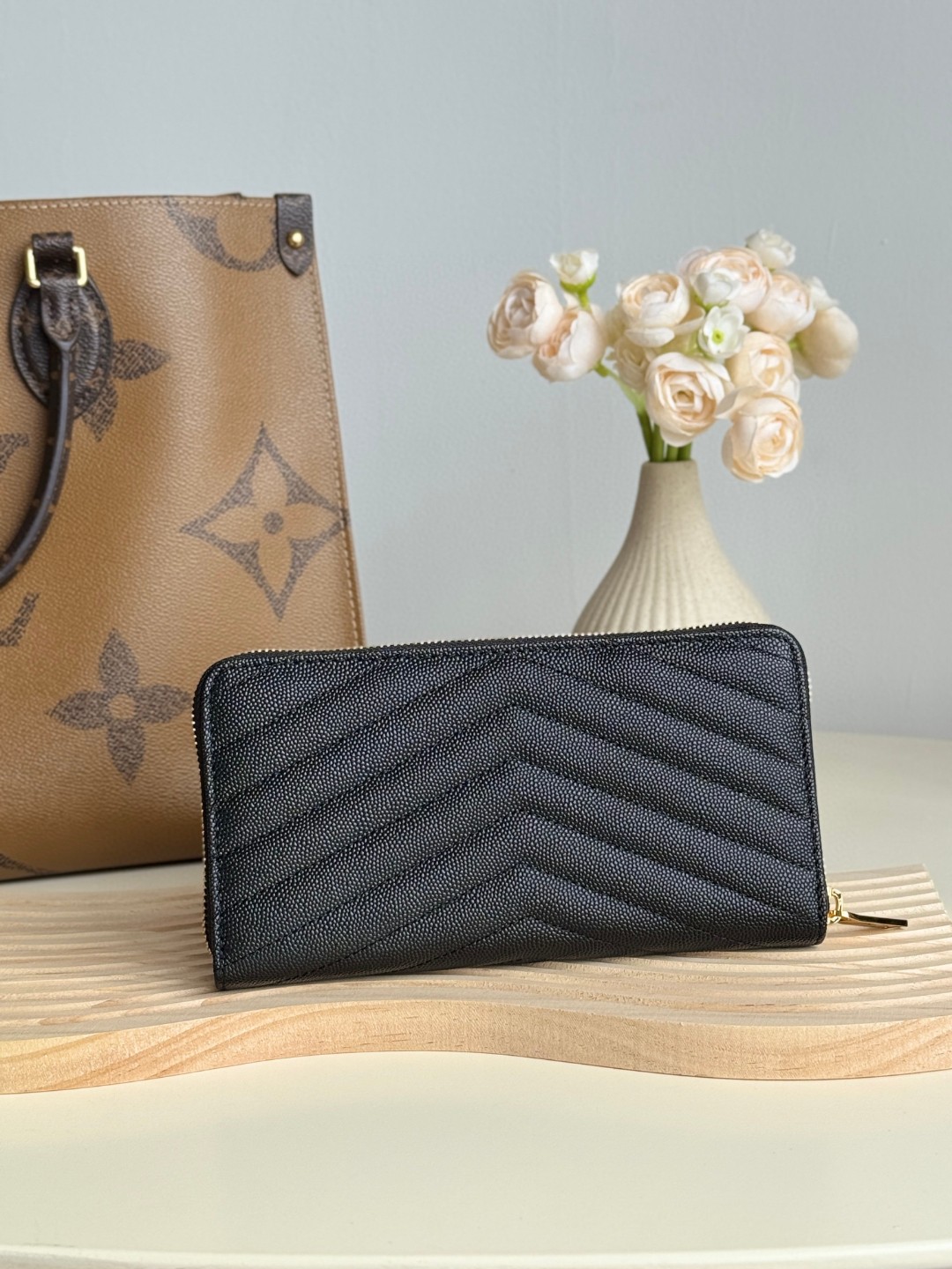 財布 24SS イヴ サンローラン 財布 小銭入れWallet? 2411