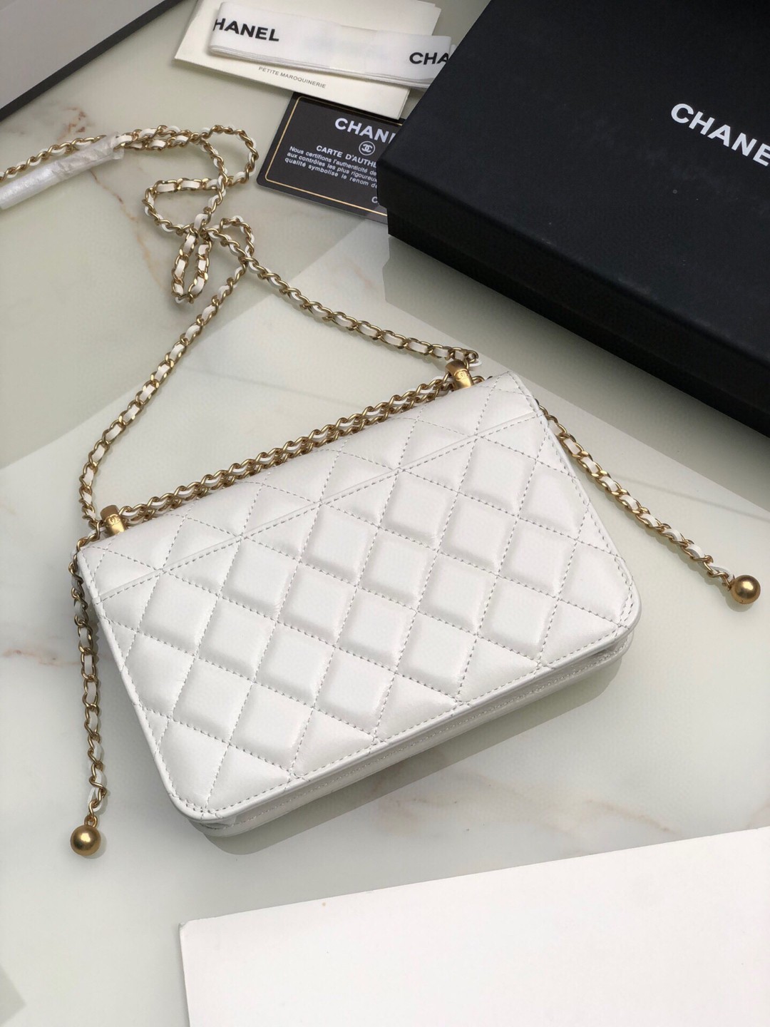 鞄 24SS シャネル カバン ハンドバッグ 2411