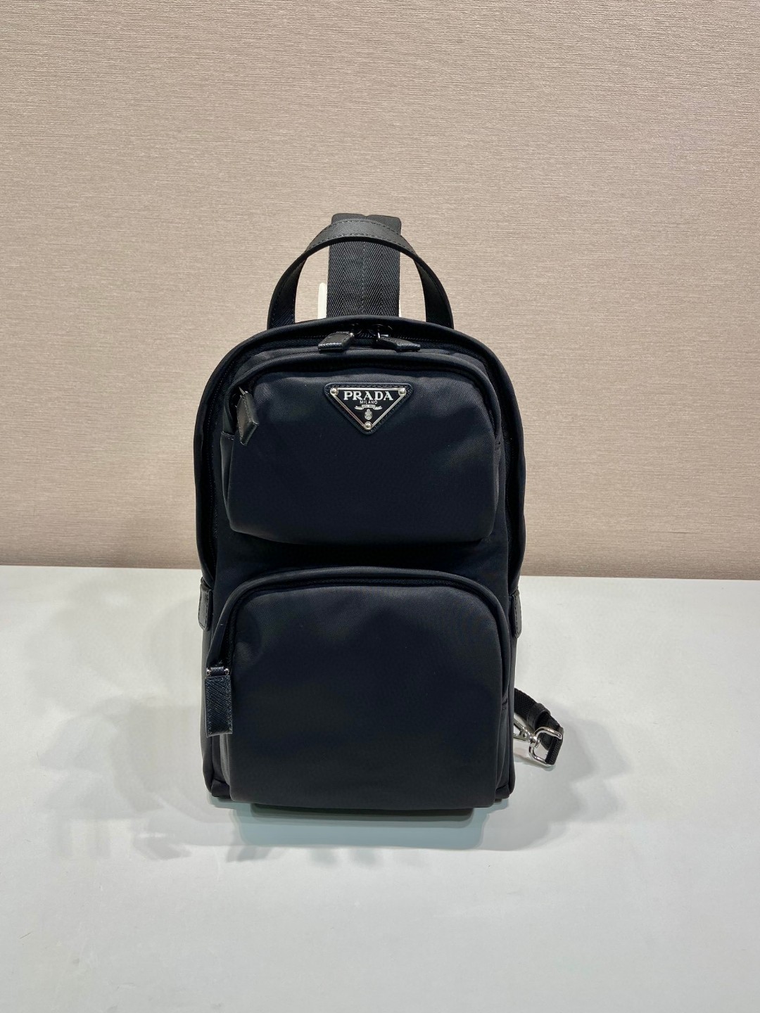 鞄 24SS プラダ カバン ハンドバッグ