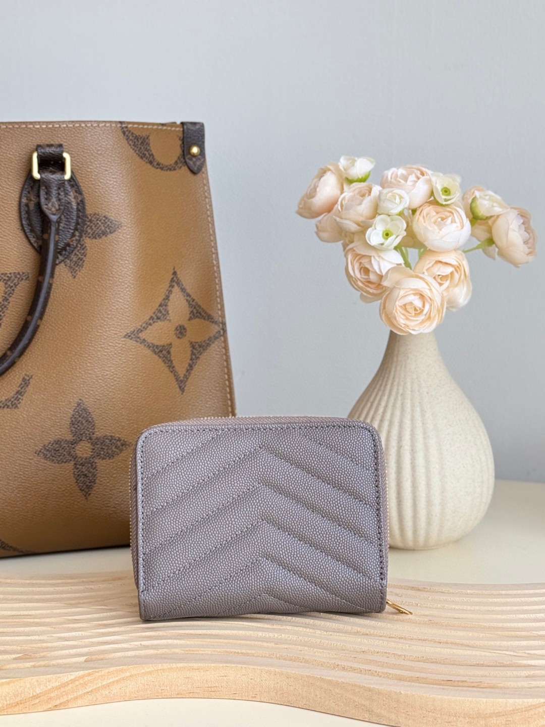 財布 24SS イヴ サンローラン 財布 小銭入れWallet? 2411