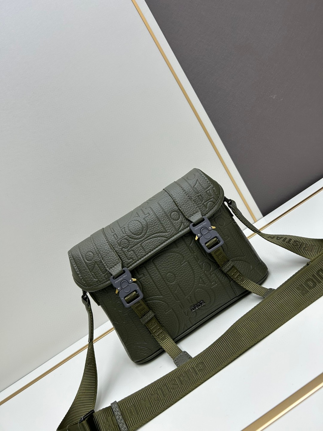 鞄 24SS クリスチャンディオールカバン ハンドバッグ 2411