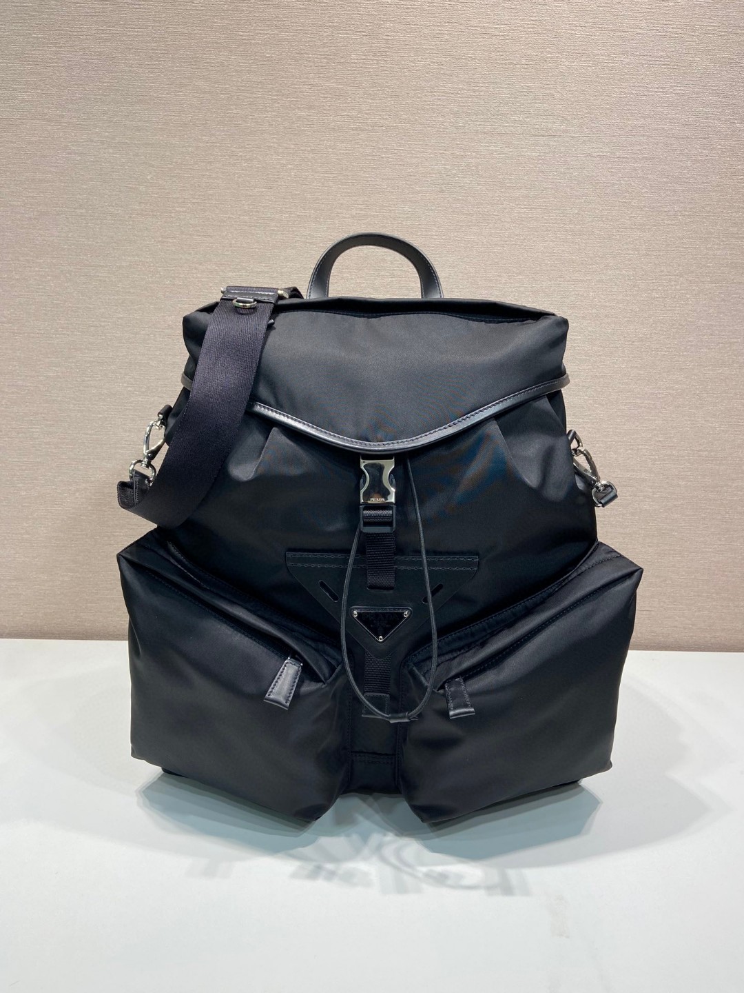 鞄 24SS プラダ カバン ハンドバッグ