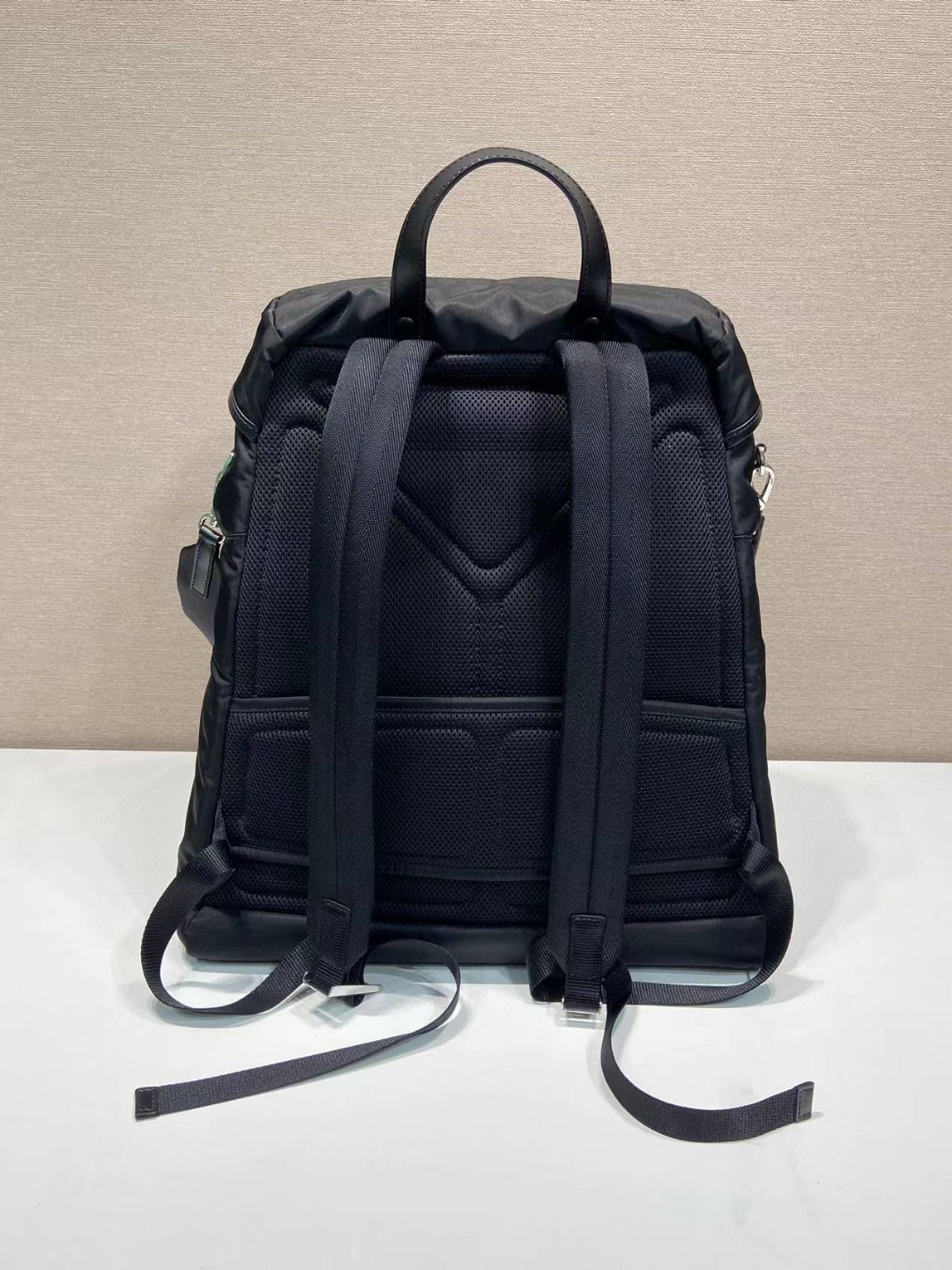 鞄 24SS プラダ カバン ハンドバッグ