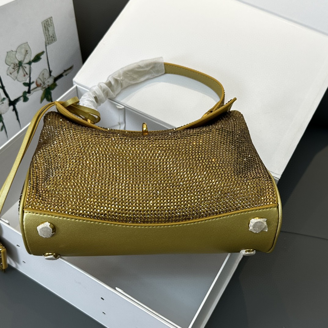 バレンシアガ 美品 2024 高品質 ハンドバッグ 鞄 カバン