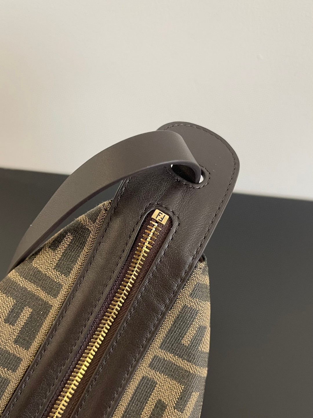鞄 24SS フェンディカバン ハンドバッグ