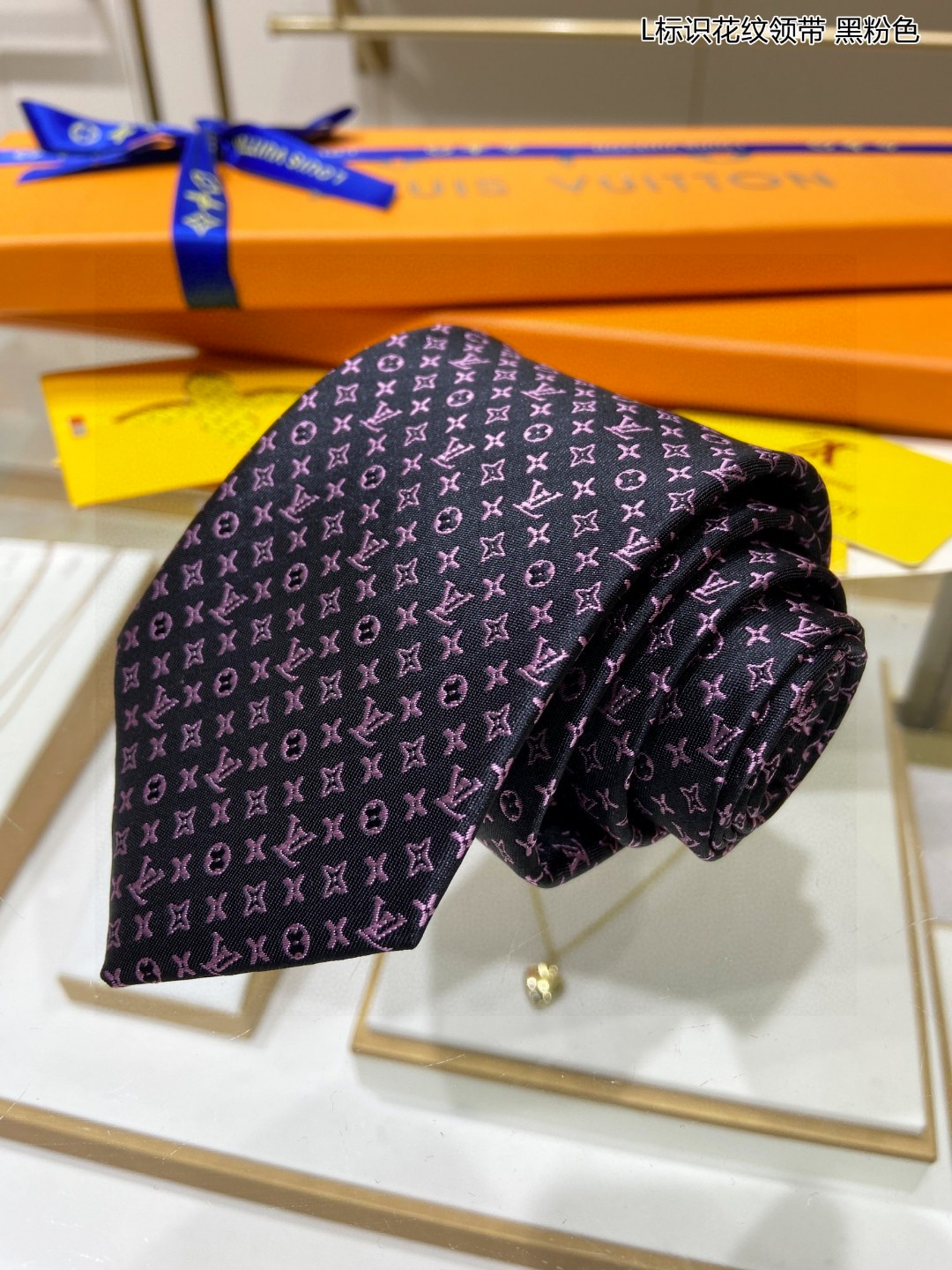 2024 ルイヴィトン シルク Tie ネクタイ 紳士2407SSHJ70