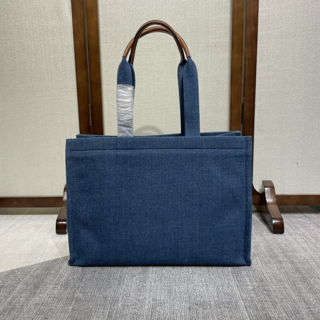 鞄 24SS セリーヌ カバン ハンドバッグ 2411