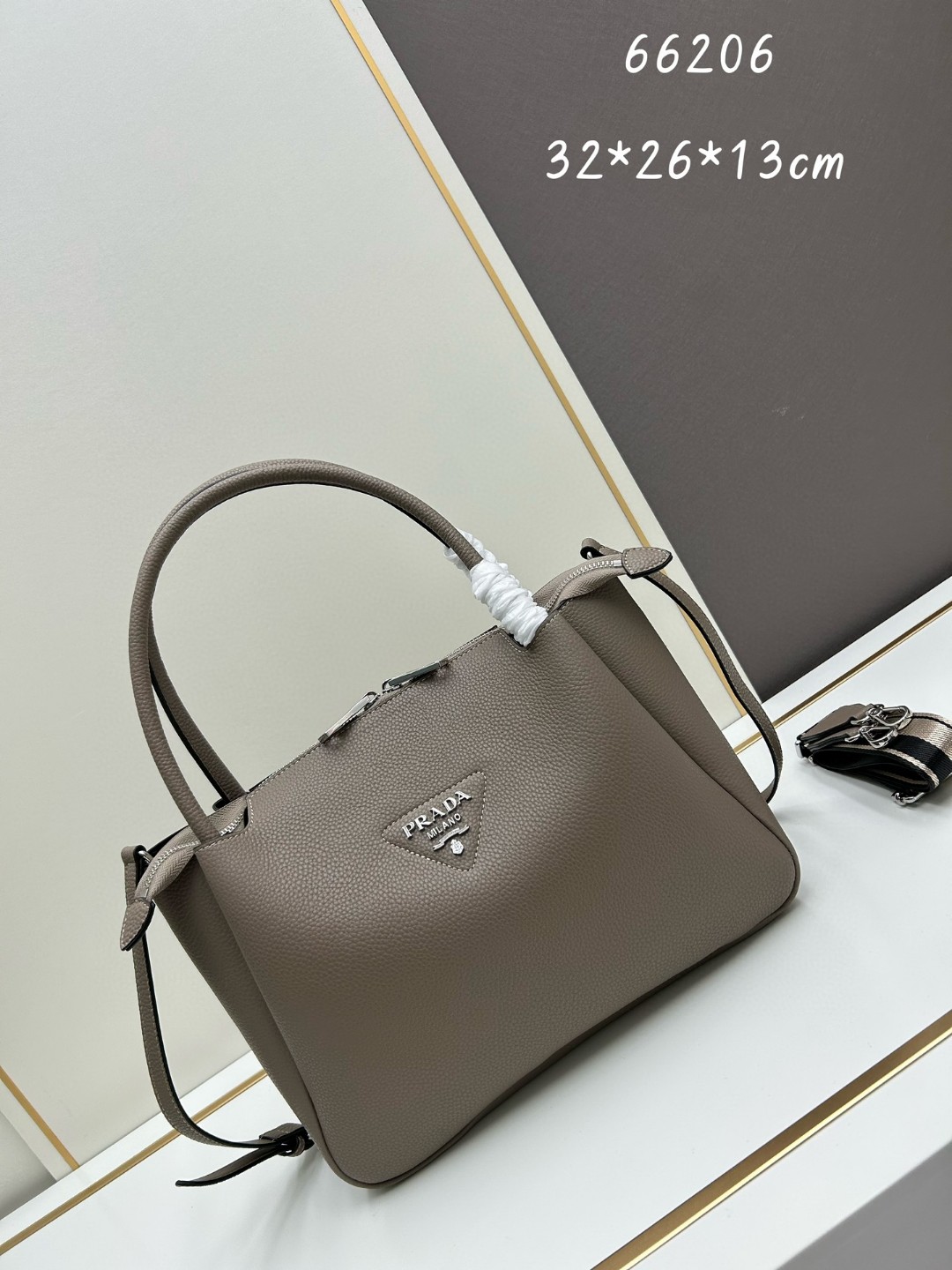 2024新品 プラダ バッグ 鞄 カバン2405