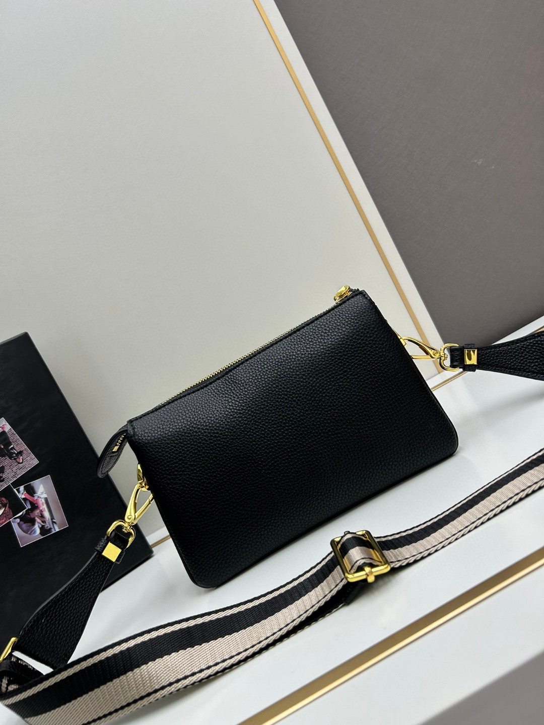 2024新品 プラダ バッグ 鞄 カバン2405