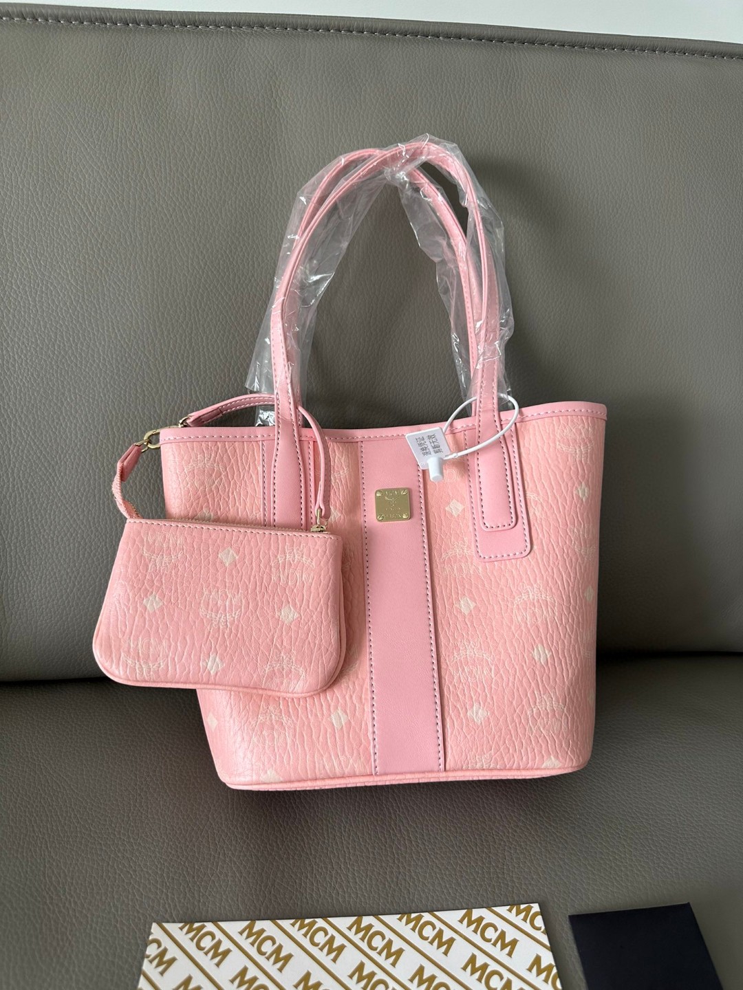 2024 MCM エムシーエム バッグ 鞄 カバン2405RFQBJ00