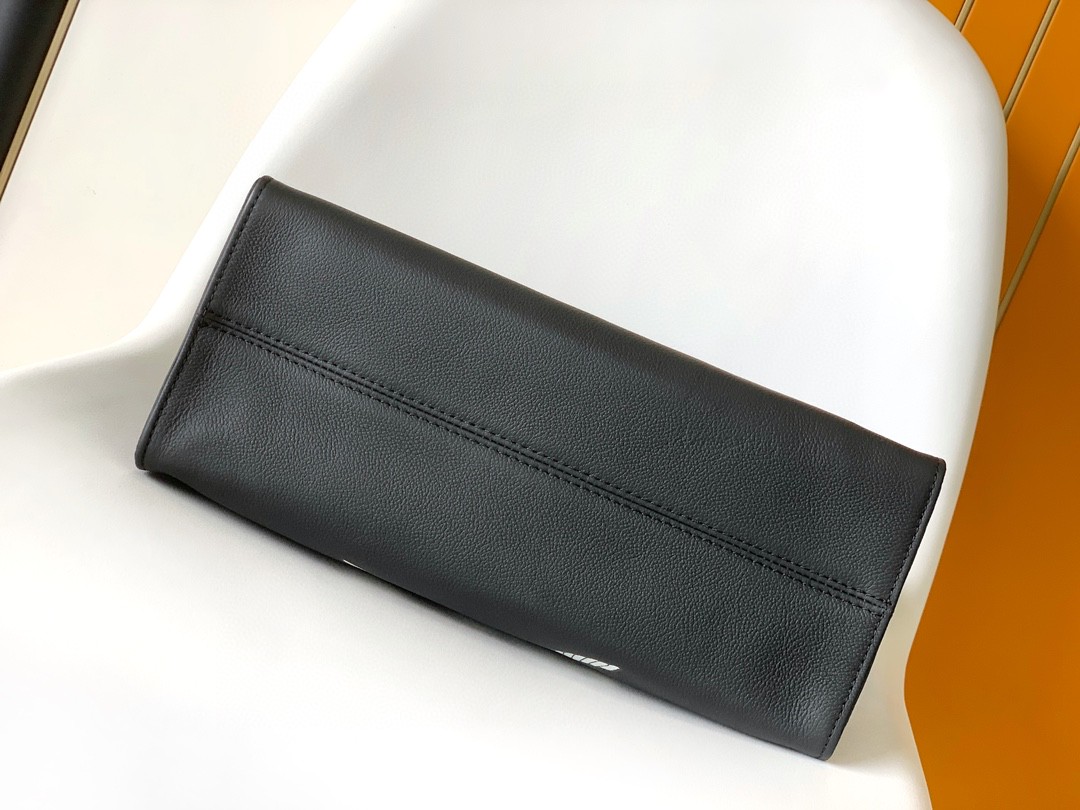 ルイヴィトン 24SS ショルダーバッグ 鞄 カバン