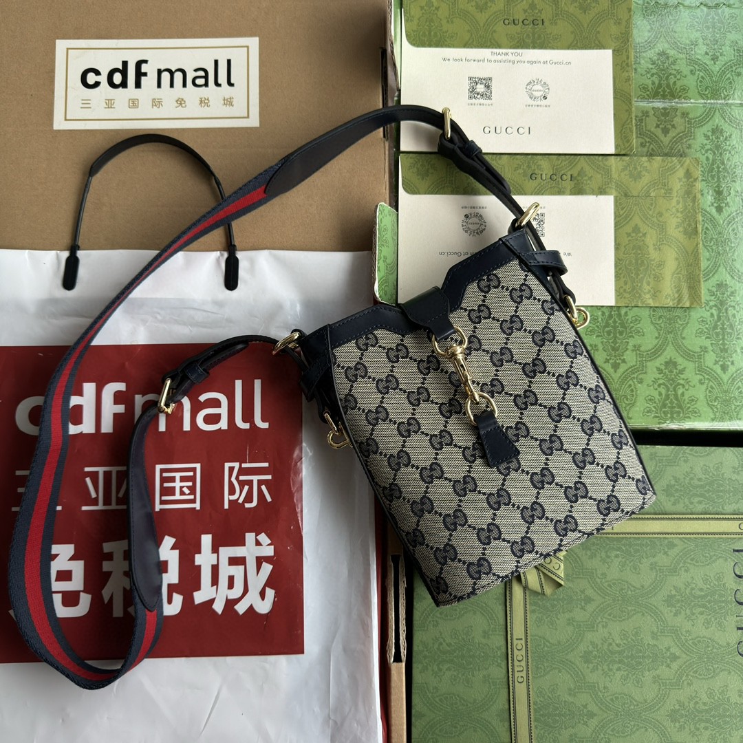 24SS グッチ ショルダーバッグ 鞄 カバン