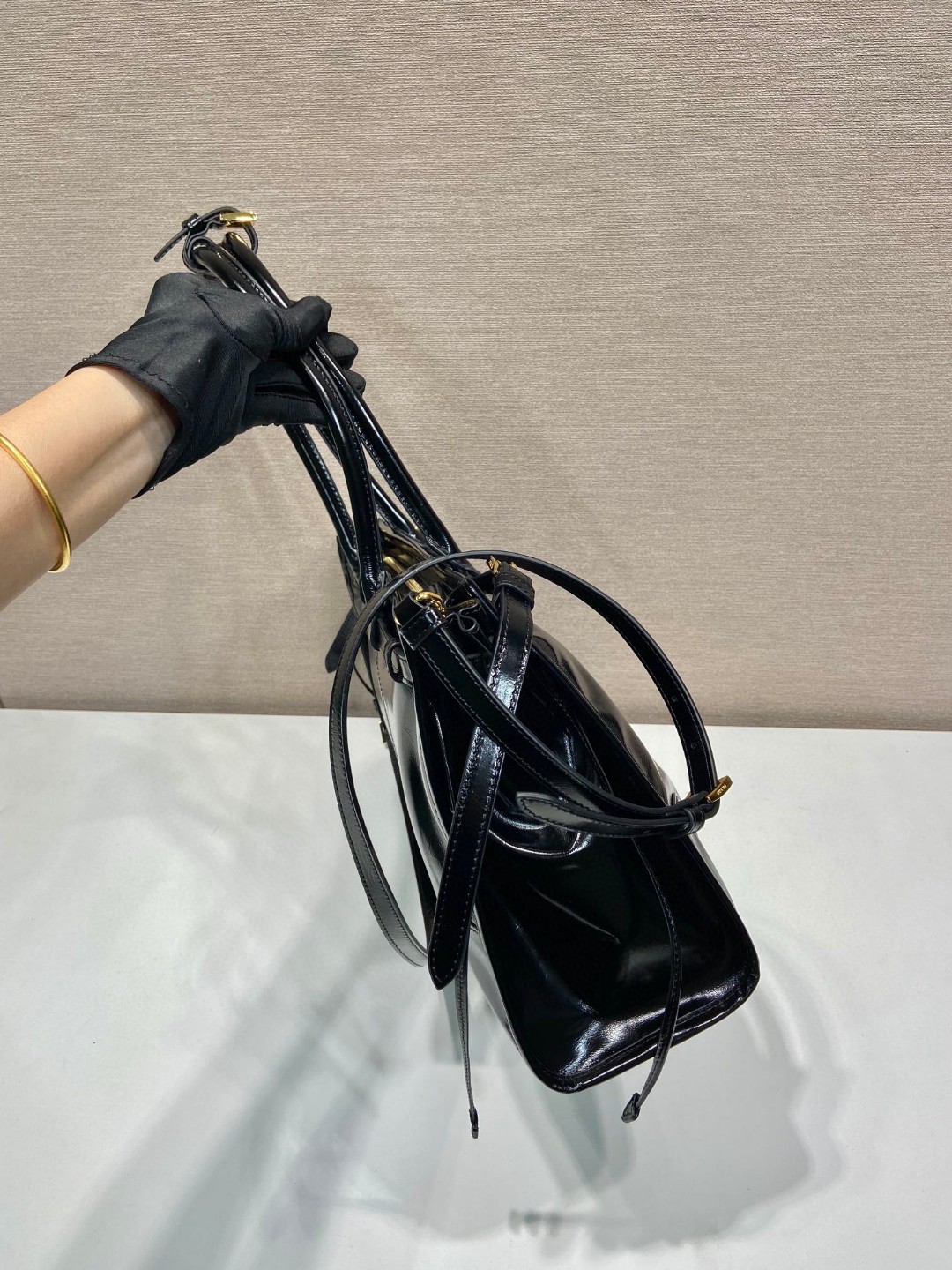 2024新品 プラダ バッグ 鞄 カバン