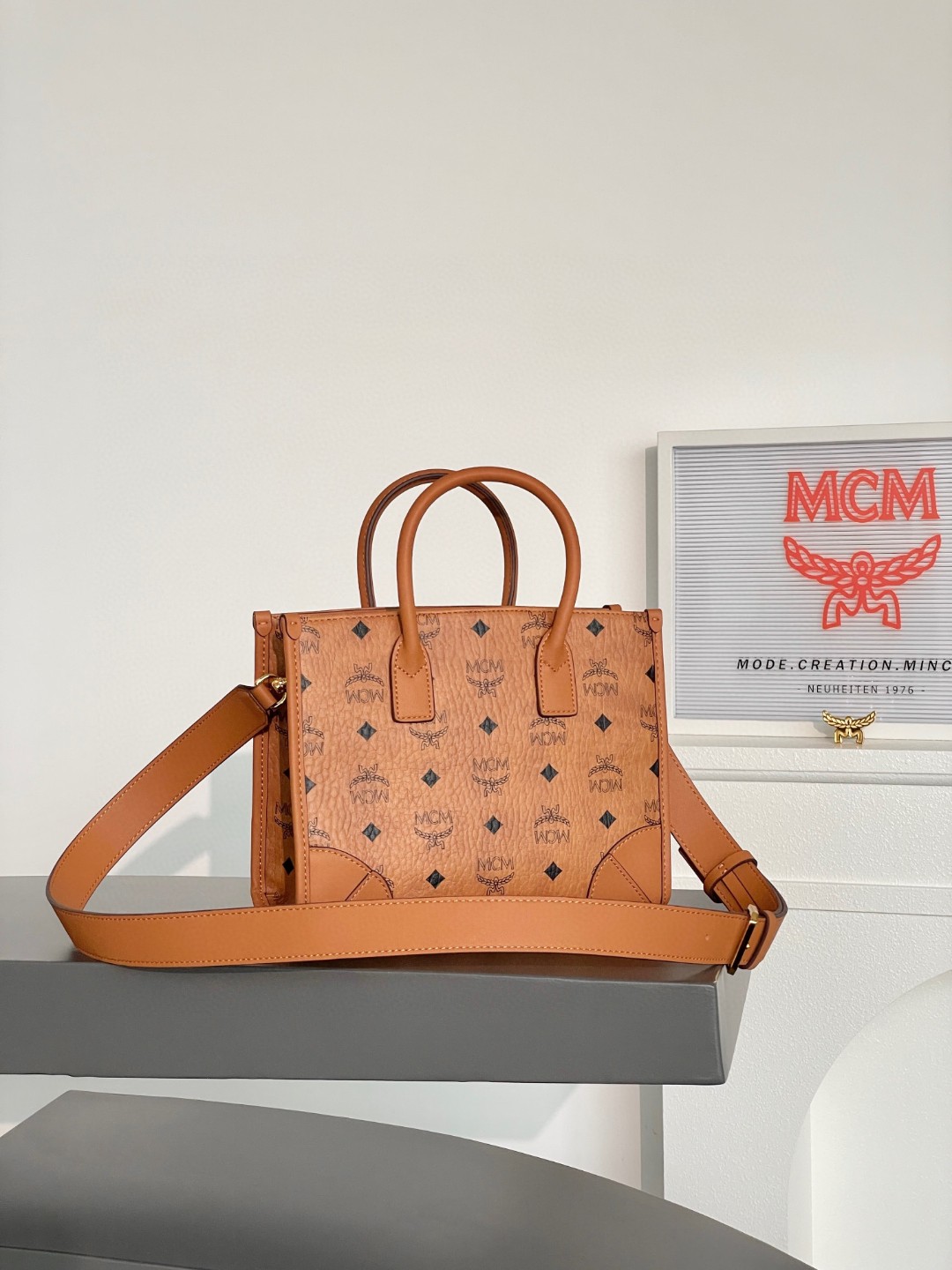 2024 MCM エムシーエム バッグ 鞄 カバン2405MCMQBJ00-1