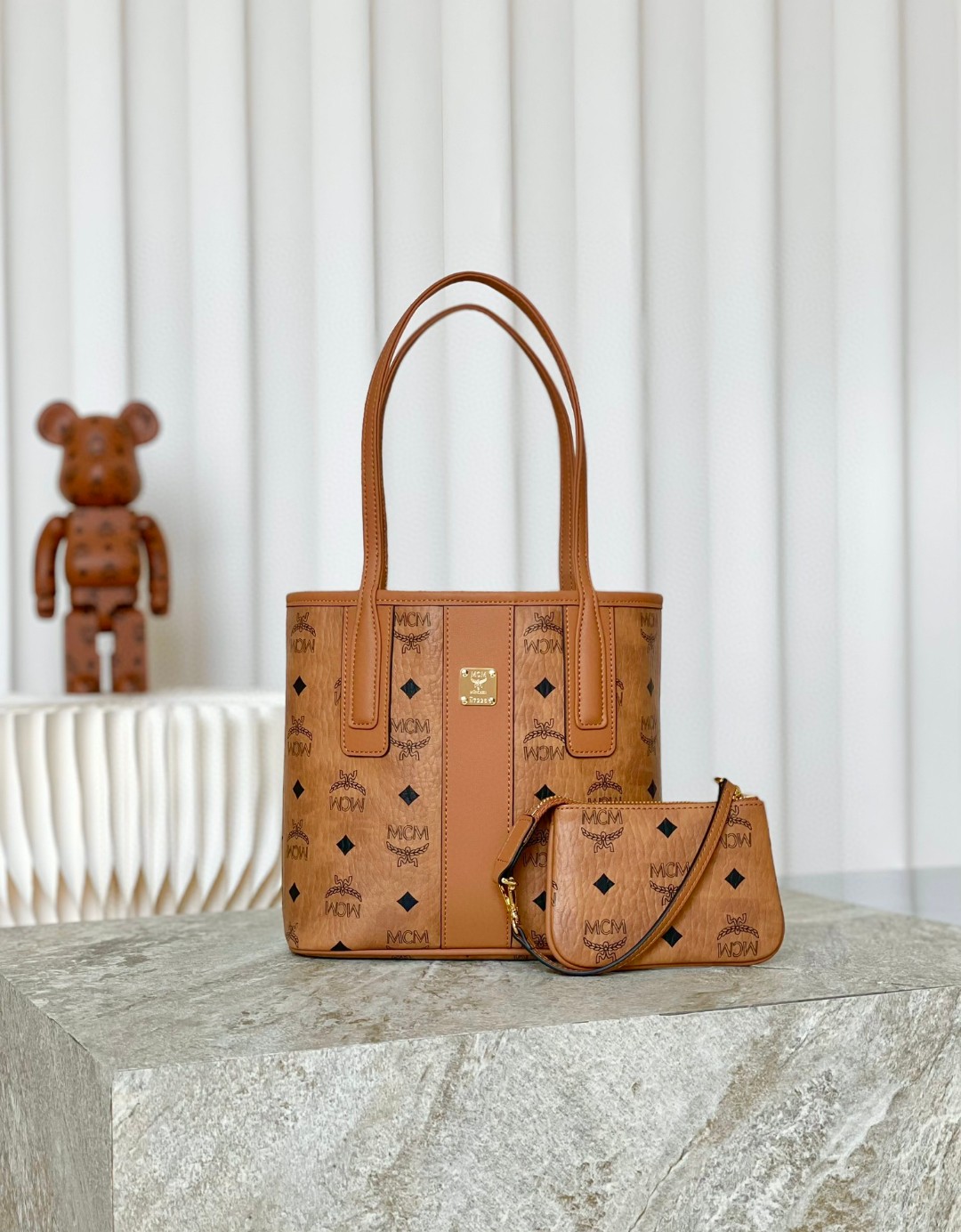 2024 MCM エムシーエム バッグ 鞄 カバン