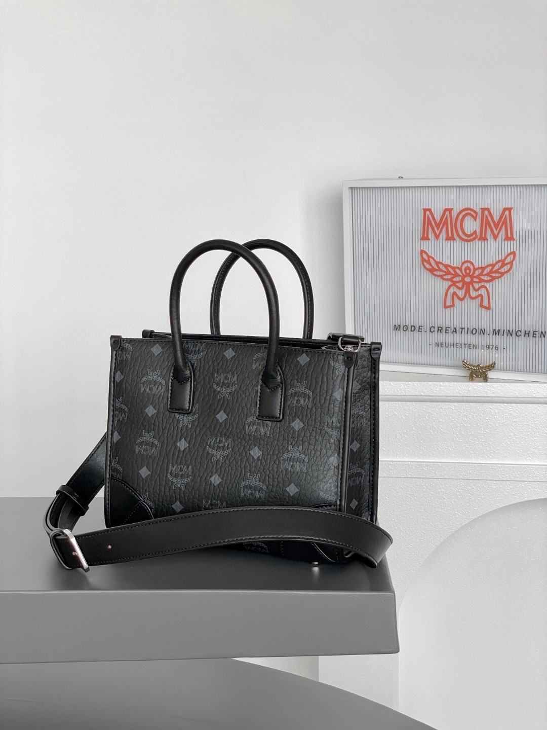 2024 MCM エムシーエム バッグ 鞄 カバン2405MCMQBJ00-3