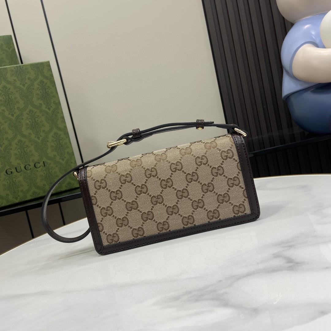 24SS グッチ ショルダーバッグ 鞄 カバン2405
