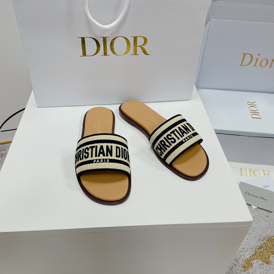 クリスチャンディオール サンダル/ミュール 女性