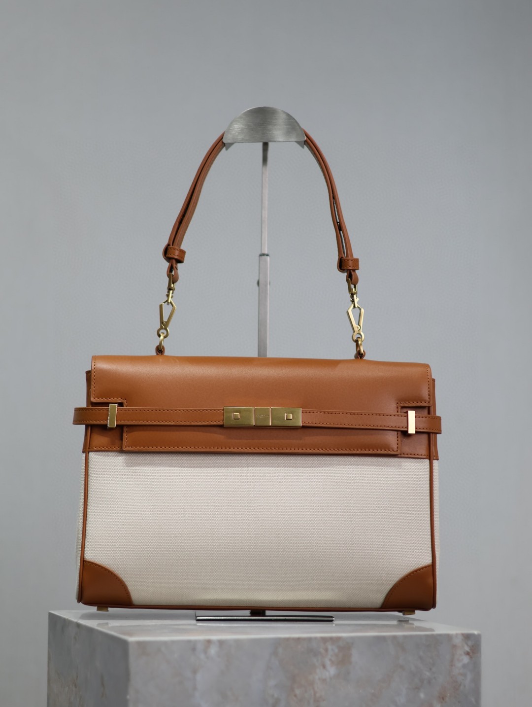 24SS新作 イヴ サンローラン 鞄 ショルダーバッグ2406MM00-779512-1