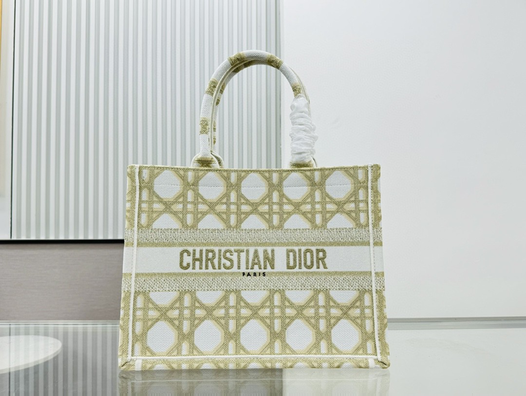 24SSクリスチャンディオール Book Tote ハンドバッグ 36CM 2404DAJ00