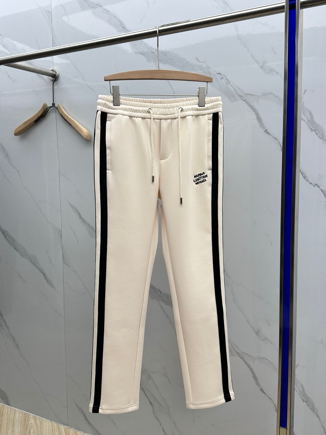 ルイヴィトン 秋冬服 2024 ズボン カジュアルパンツ