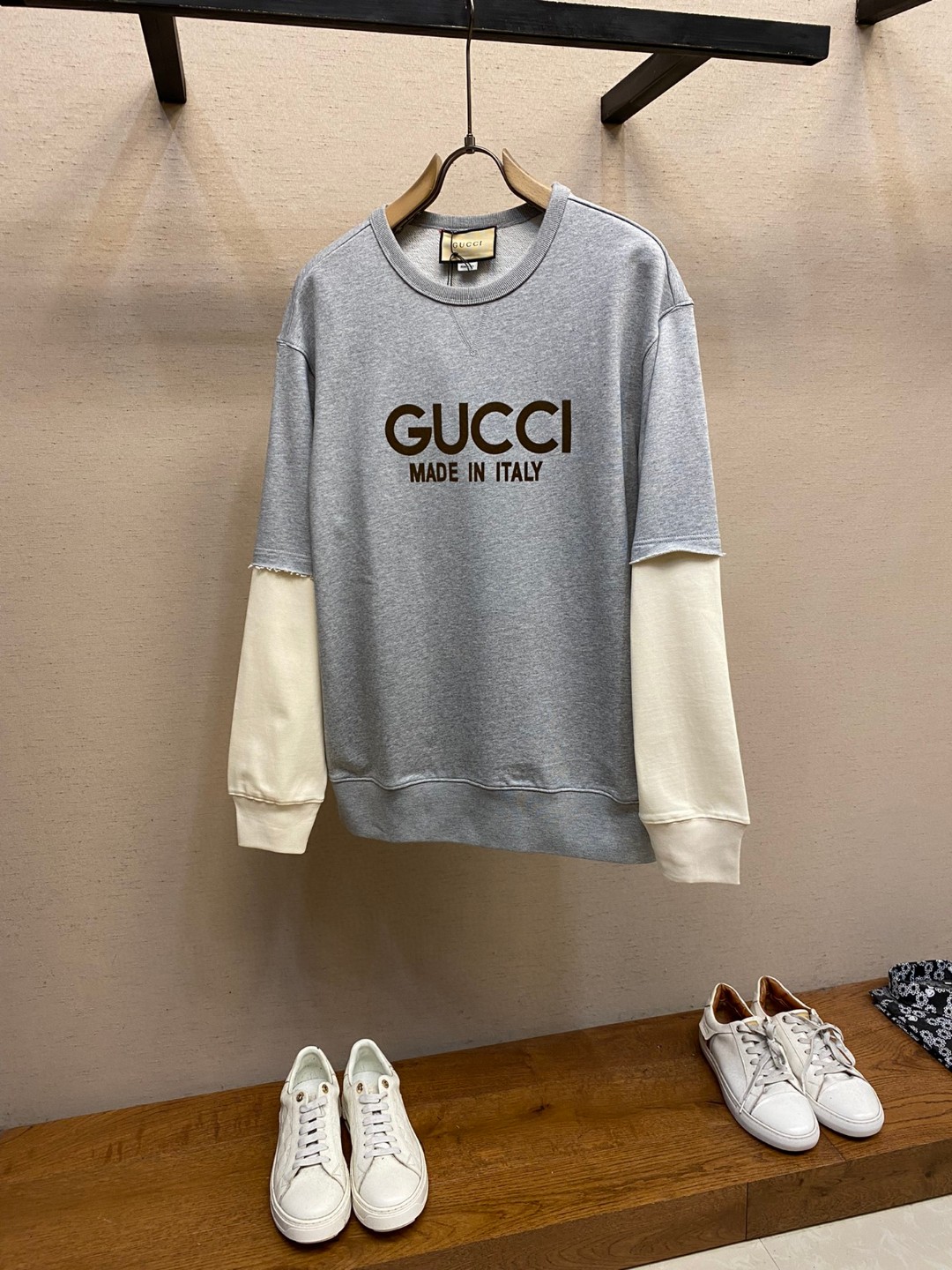 グッチ 秋冬服 2024 バーパーカー トップス 男女兼着?