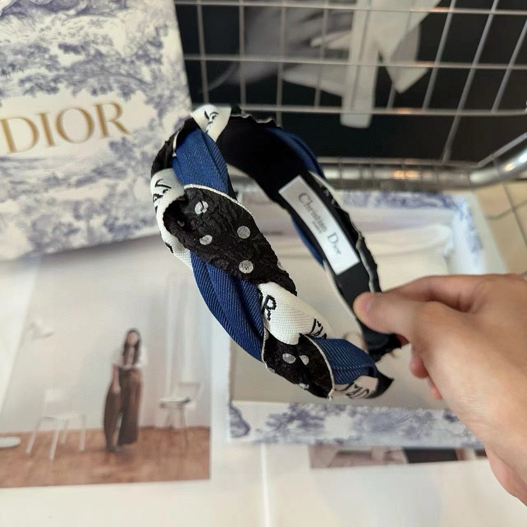 クリスチャンディオール 秋冬新品 小物 髪飾り カチューシャ