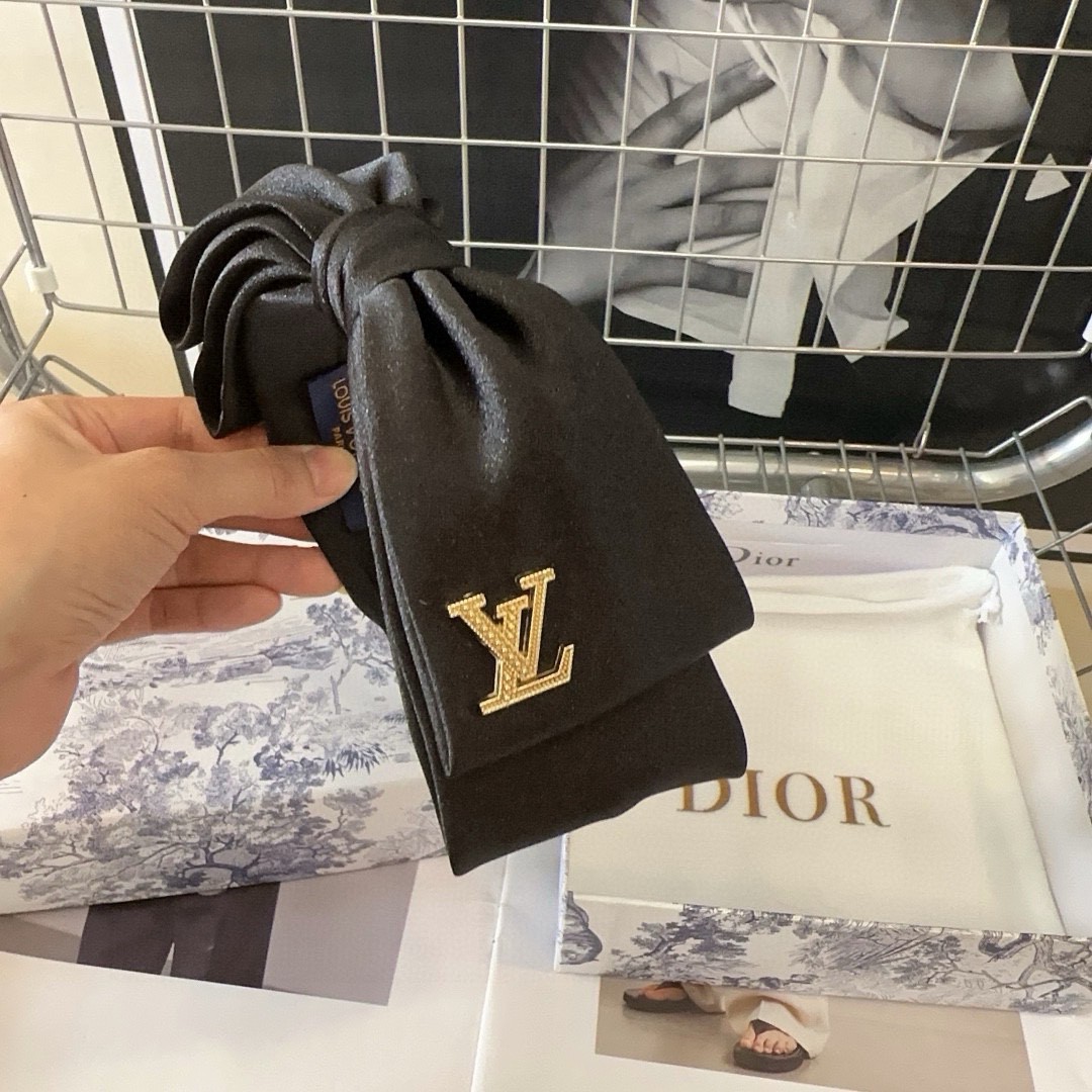 ルイヴィトン秋冬新品 小物 髪飾り カチューシャ