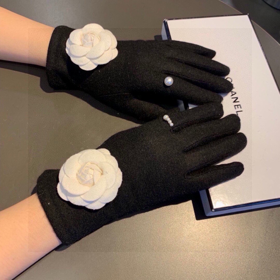 秋冬大人気新品 シャネル暖か てぶくろ【袋】