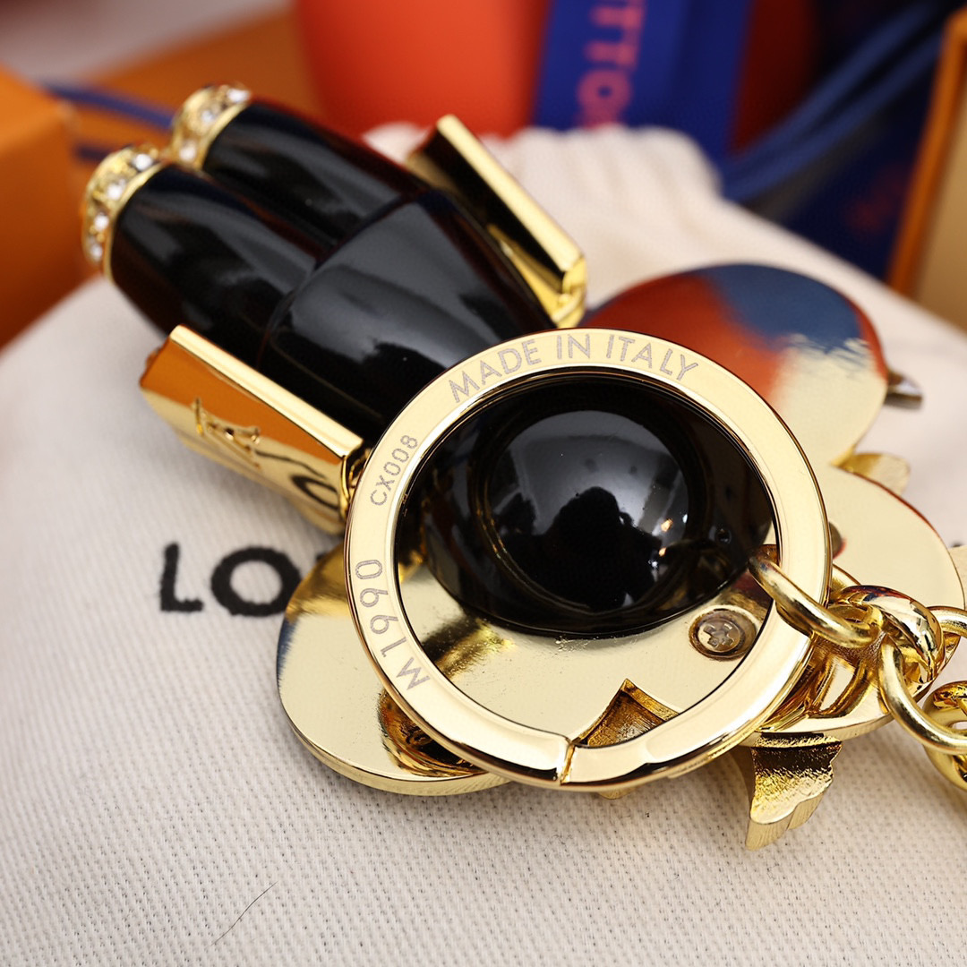 ルイヴィトン キーホルダー LV バッグチャーム 小物
